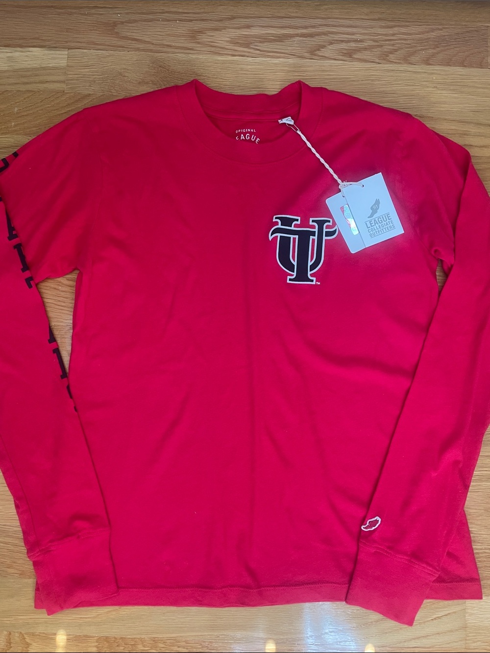 NWT New with Tags University of Tampa UT Long Sleeve Red Shirt League Collegiate